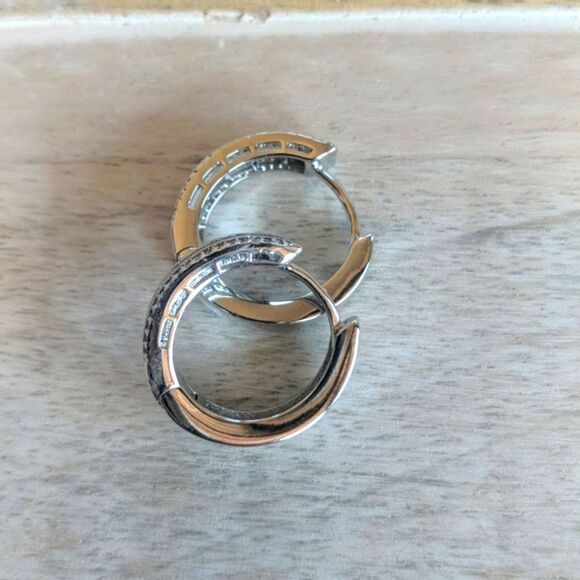 CZ BAGUETTE  Huggie Clip Earrings - Picture 3 of 10